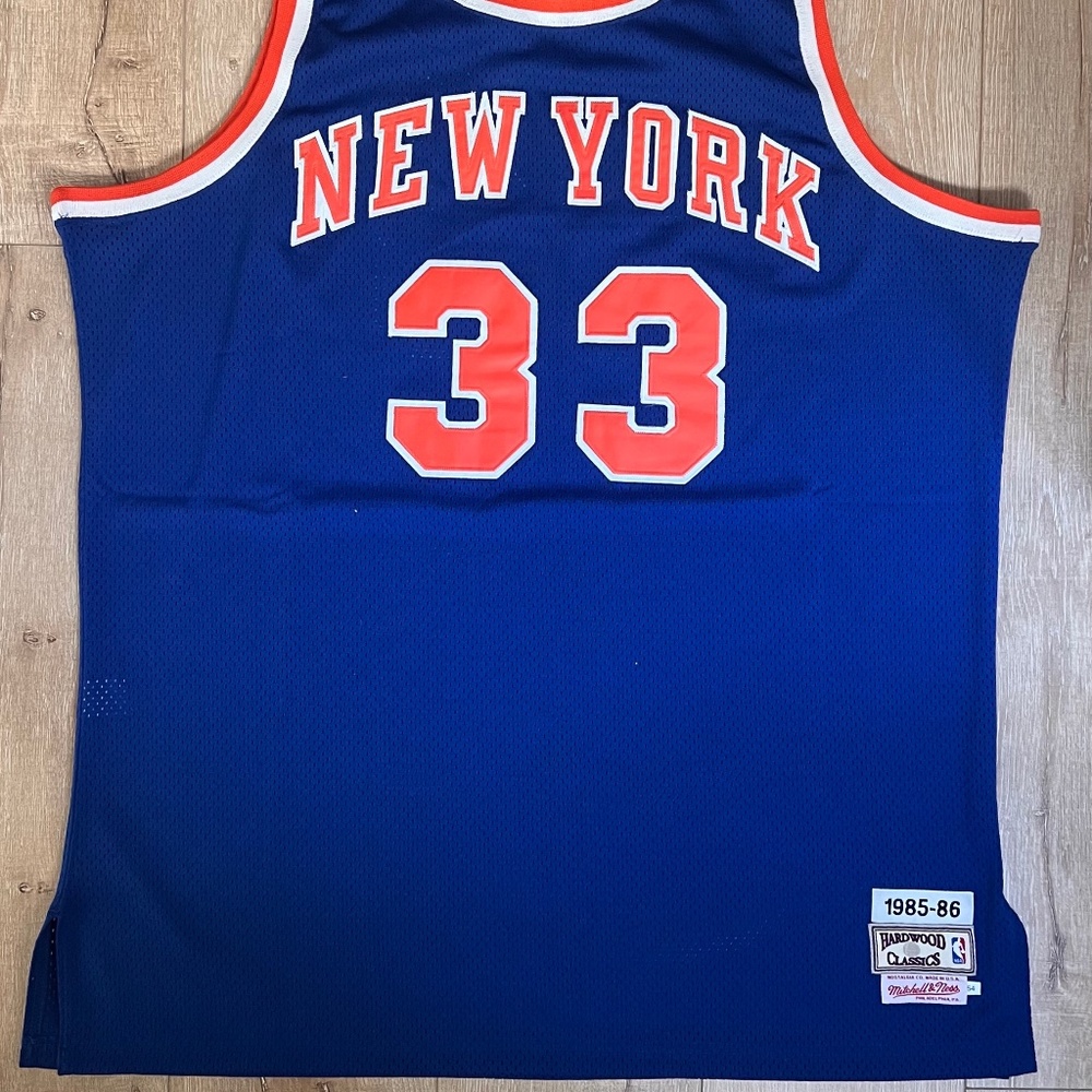 Mitchell & Ness 1985-86 New York Knicks Patrick Ewing Jersey
